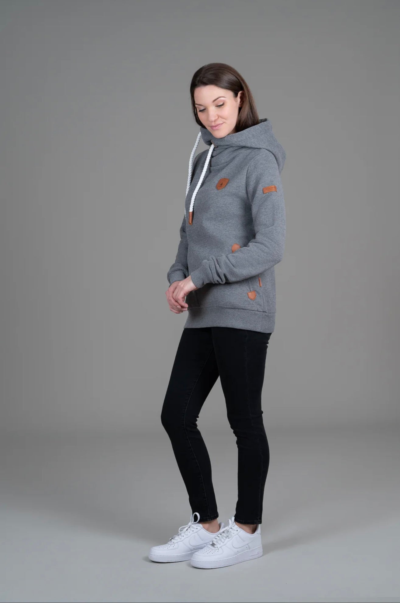 Wanakome- Artemis- Dark Heather Grey