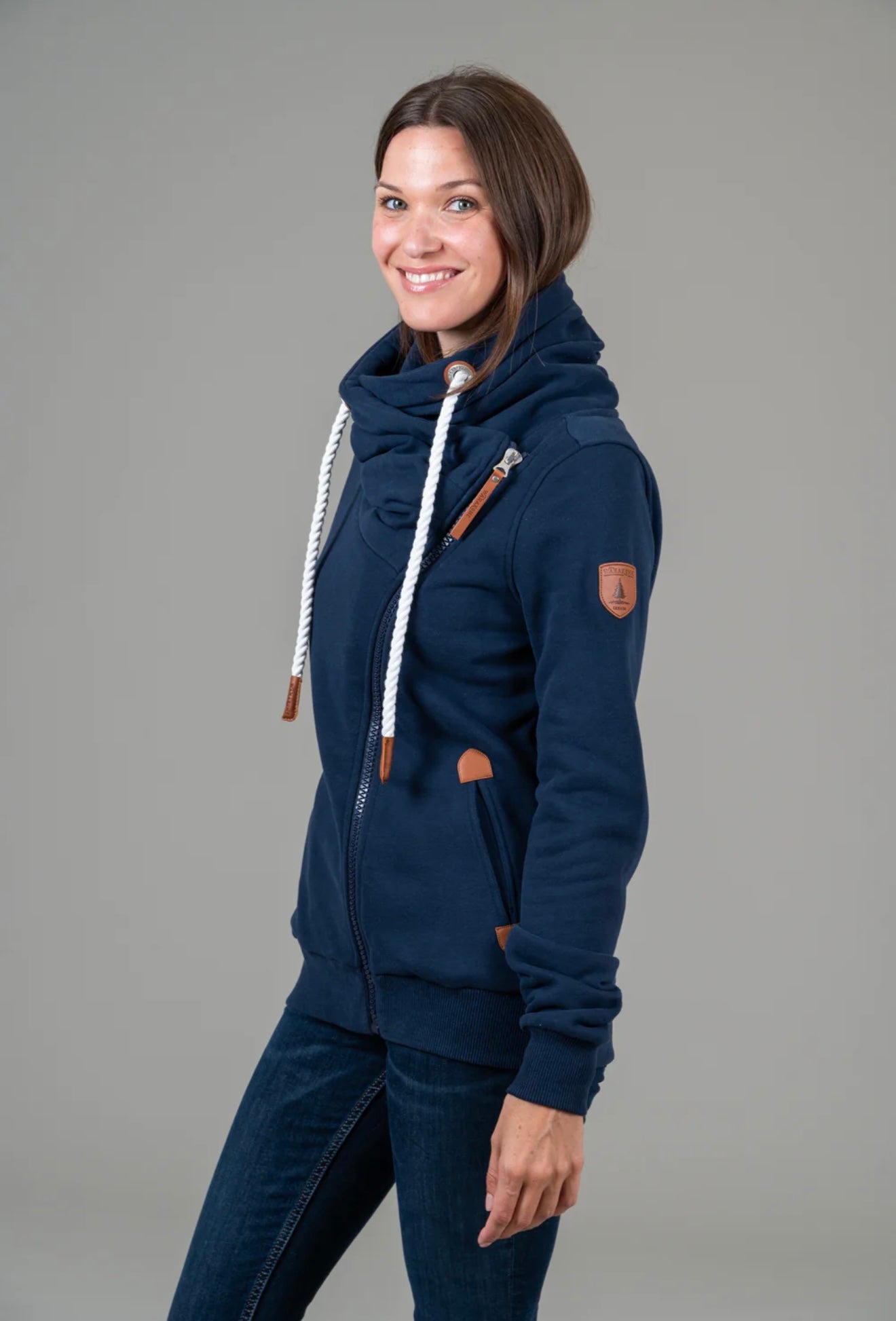 Wanakome- Hestia- Oxford Blue