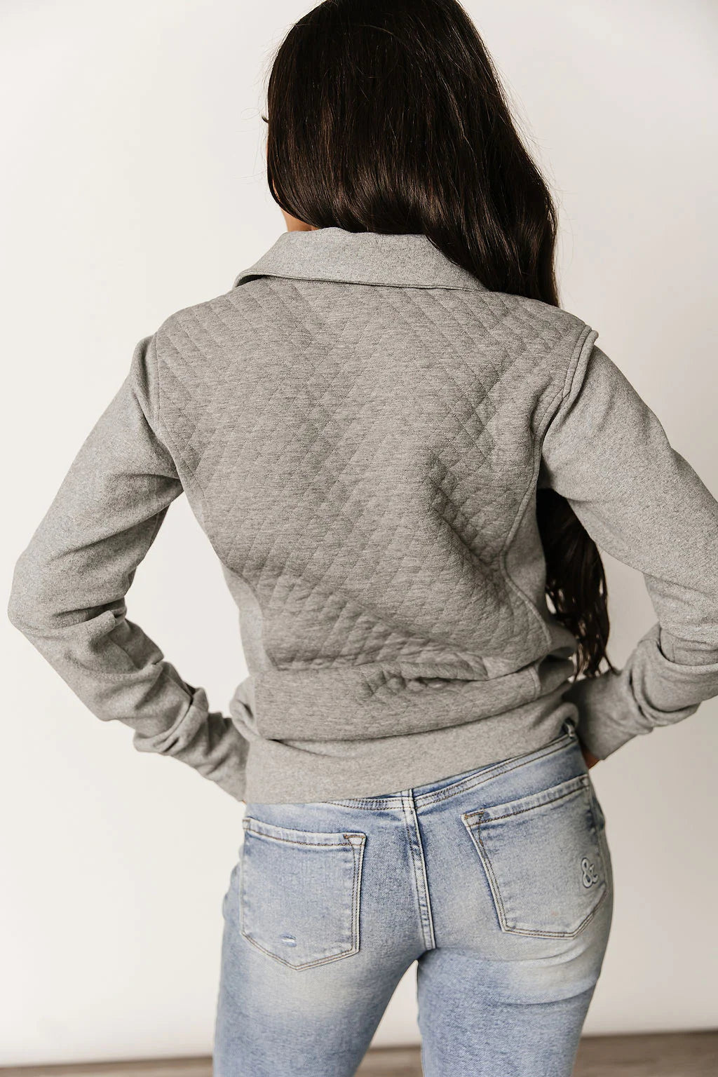 & Ave- HalfZip Sweatshirt- Quilted Grey