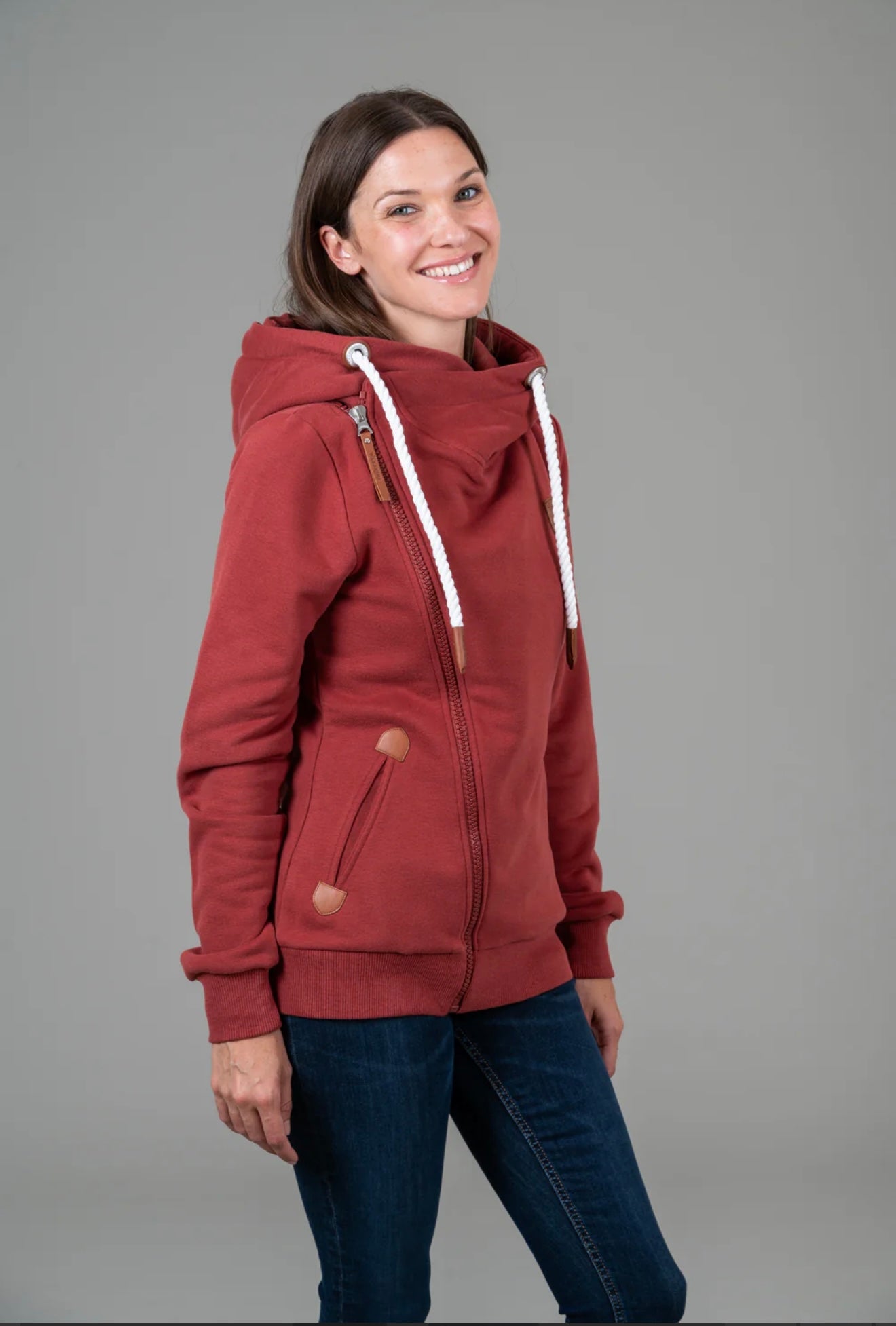 Wanakome- Athena- Rustic Red