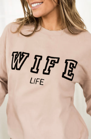 & Ave- University Pull Over- Wife Life